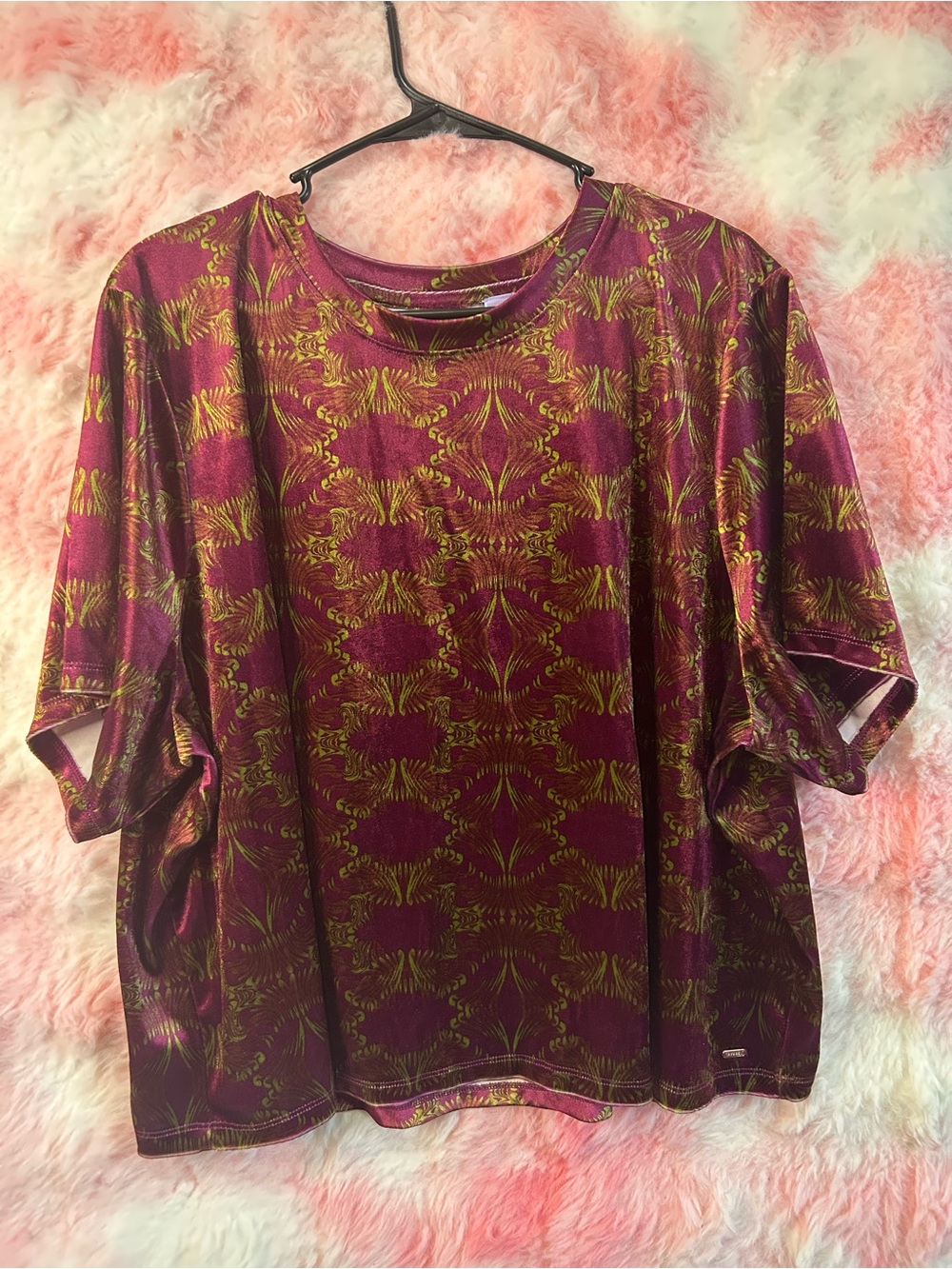 Savage X Fenty Burgundy Short-Sleeve Tee with Gold Pattern